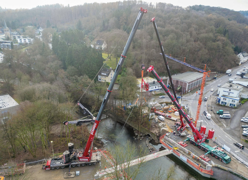 Liebherr-Mobilkrane LTM 1650-8.1 und LTM 1450-8.1 meistern komplexe Brückenerneuerung